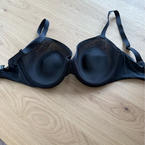 SKIMS Weightless Demi Bra - Picture 5 of 6